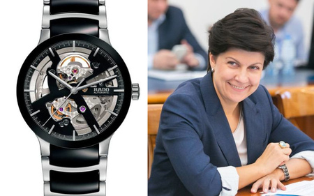 Проректор НИУ ВШЭ Валерия Касамара носит часы Rado Centrix стоимостью 166 тыс рублей