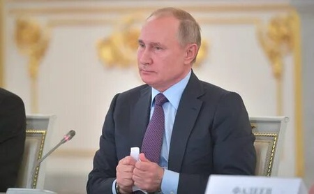 Президент высказался в поддержку инициативы введения наказания для чиновников оскорбляющих гражданина