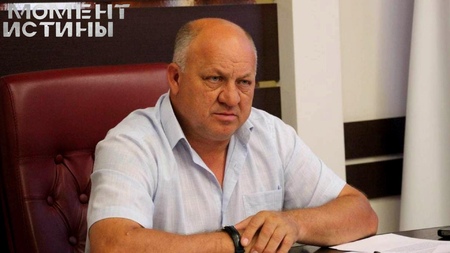 Четыре уголовных дела на экс-мэра Керчи: Брусакова обвиняют в злоупотреблении полномочиями и земельных аферах