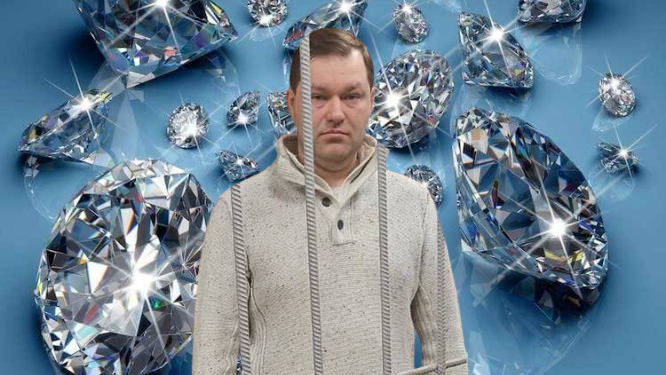 «За решёткой — баснословные суммы»: экс-полицейский получил 3,5 года колонии за требование 10 млн рублей за возбуждение дела Darvol