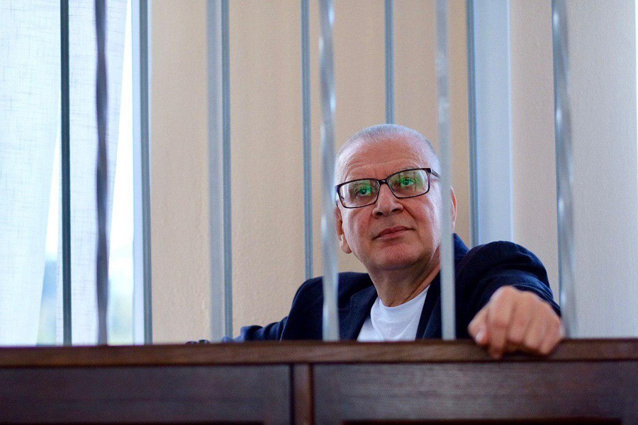 Похитивших 750 млн. рублей калининградских чиновников отпустили под домашний арест