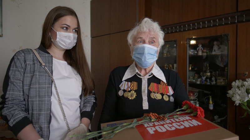 «Хранители России» поздравили ветеранов Великой Отечественной войны с 75-летием Великой Победы