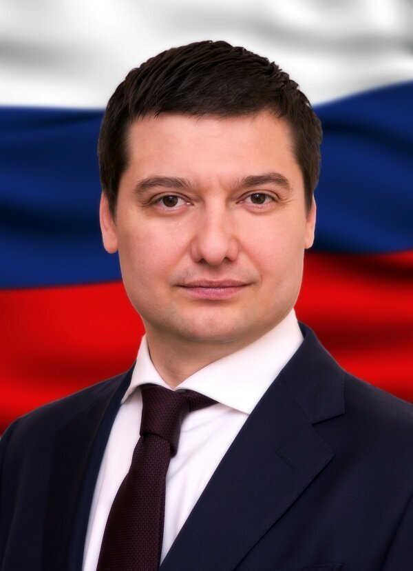 Игорь Алешин регулирует алкогольный рынок с помощником, имеющим отношение к производству нелегального спирта